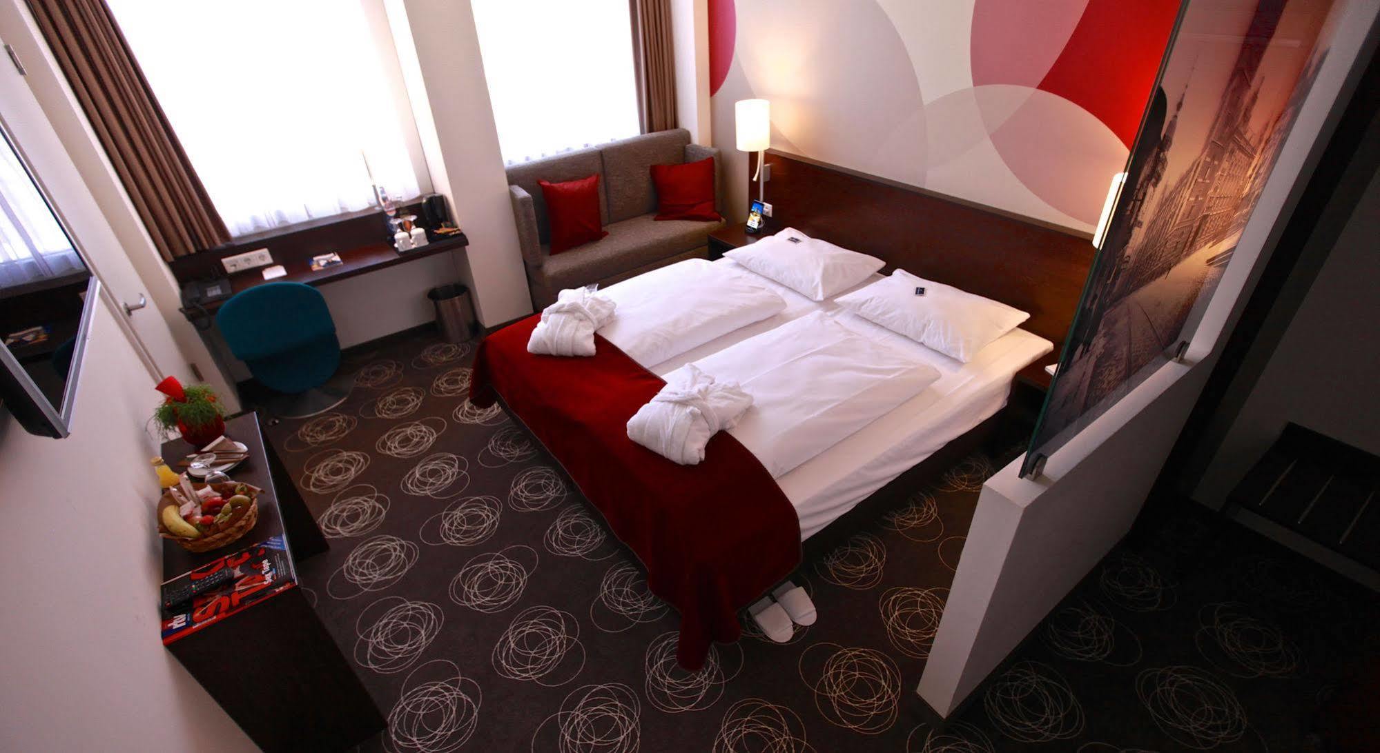 เวเบอร์ส- ดาซ โฮเต็ล อิม เรอร์เทิร์ม Hotel เอสเซน ภายนอก รูปภาพ