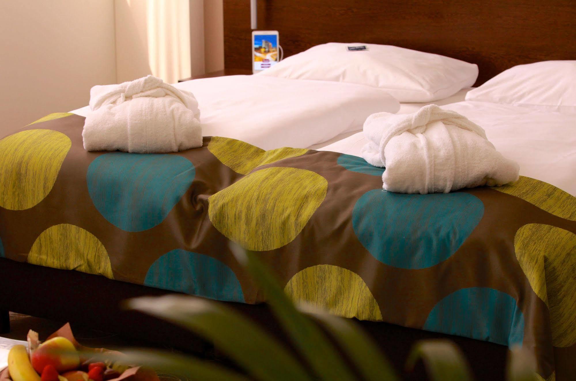 เวเบอร์ส- ดาซ โฮเต็ล อิม เรอร์เทิร์ม Hotel เอสเซน ภายนอก รูปภาพ
